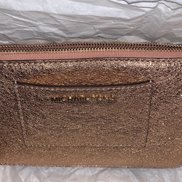 MICHAEL KORS BRAND NEW IN BOX WITH TAGS GORGEOUS PINK METALLIC WRISTLET